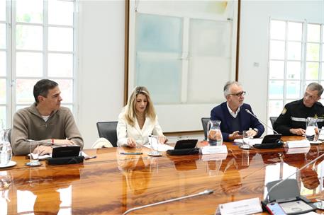 10/11/2024. Pedro Sánchez preside la reunión del Comité de crisis para el seguimiento de los efectos de la DANA. Pedro Sánchez preside la re...